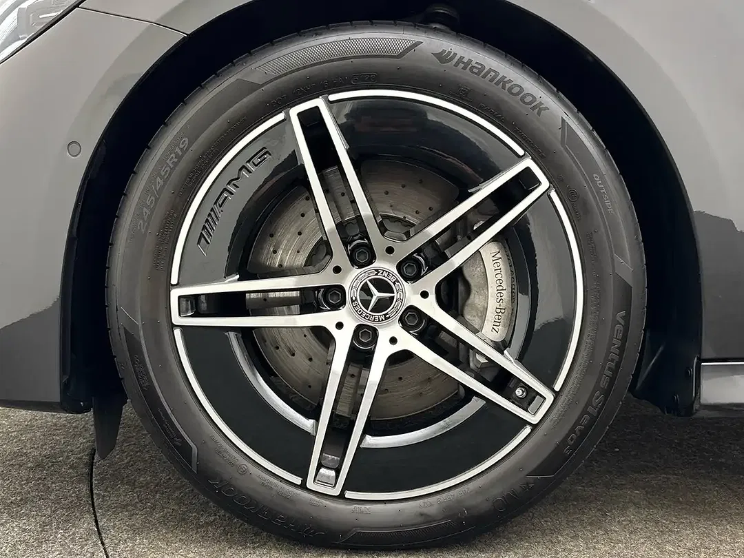 Mercedes-Benz E 450 4MATIC AMG Line - Thumbnail 7