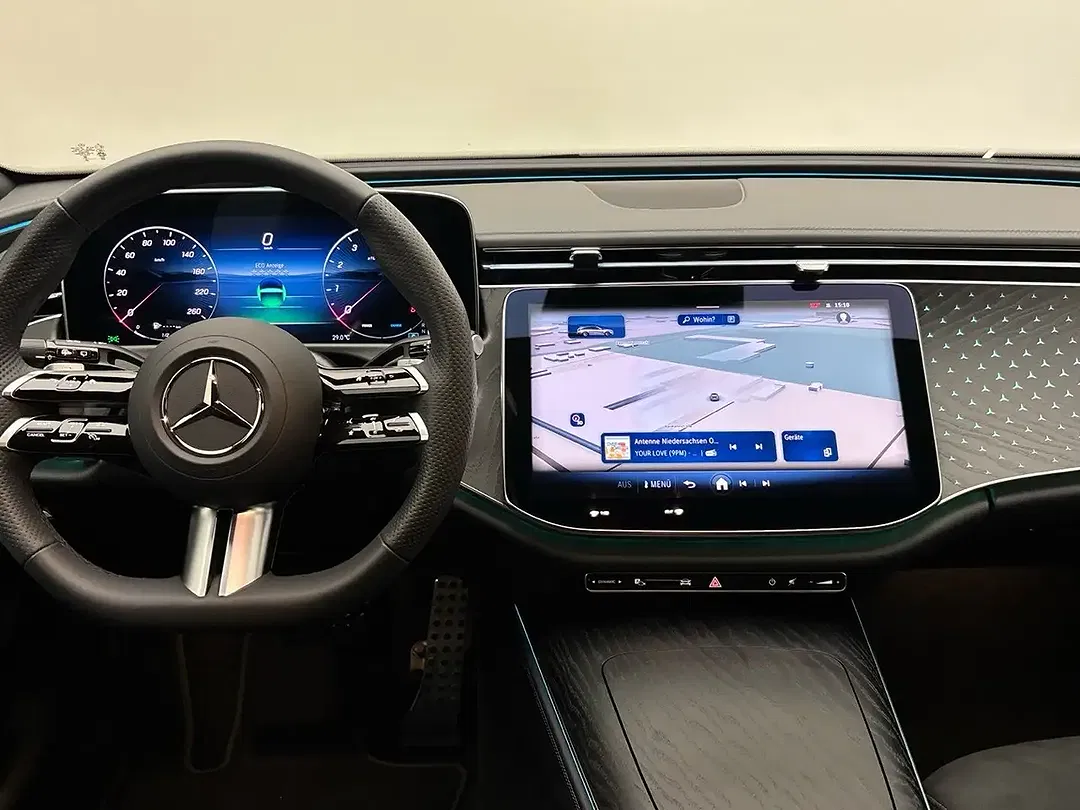 Mercedes-Benz E 450 4MATIC AMG Line - Thumbnail 8