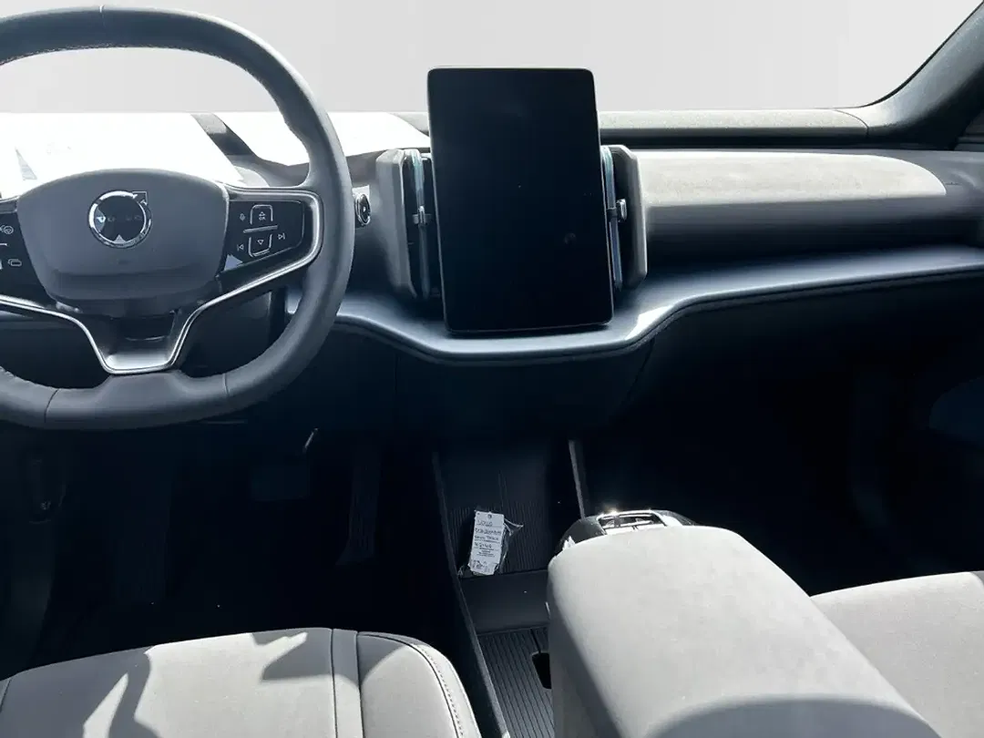 Volvo EX30 Edition Plus - Thumbnail 12