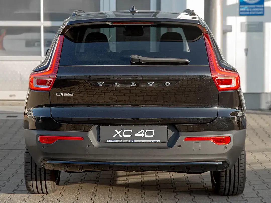Volvo EX40 Plus Dark - Thumbnail 4