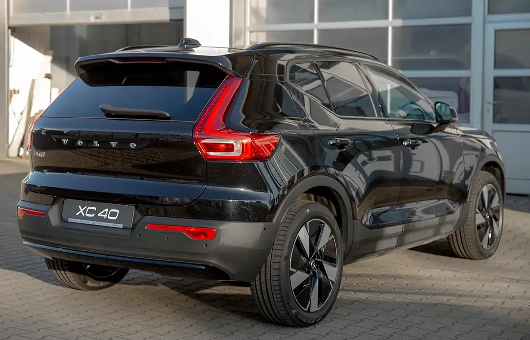 Volvo EX40 Plus Dark - Thumbnail 5