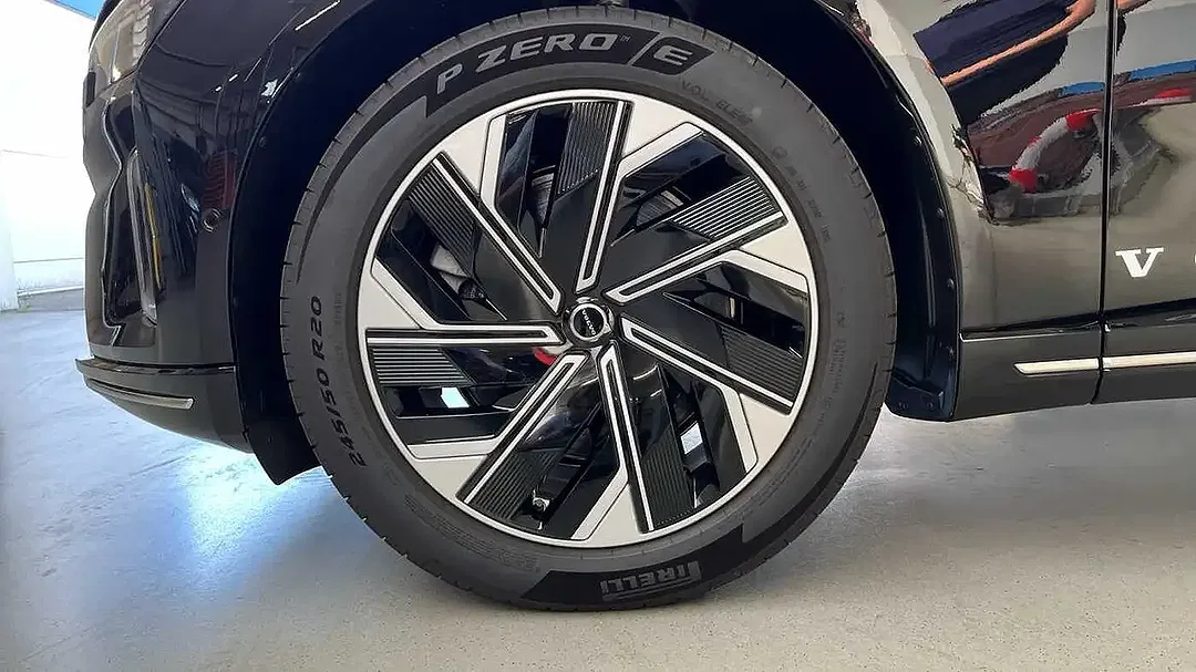 Volvo ES90 Single Motor Extended Range Plus - Thumbnail 9