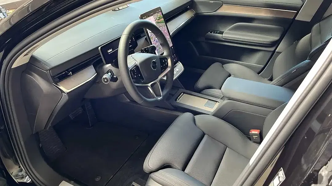 Volvo ES90 Single Motor Extended Range Plus - Thumbnail 4
