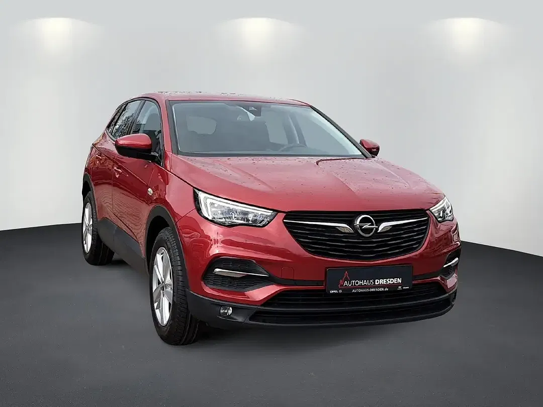 Opel Grandland X 1.2 Turbo - foto 2