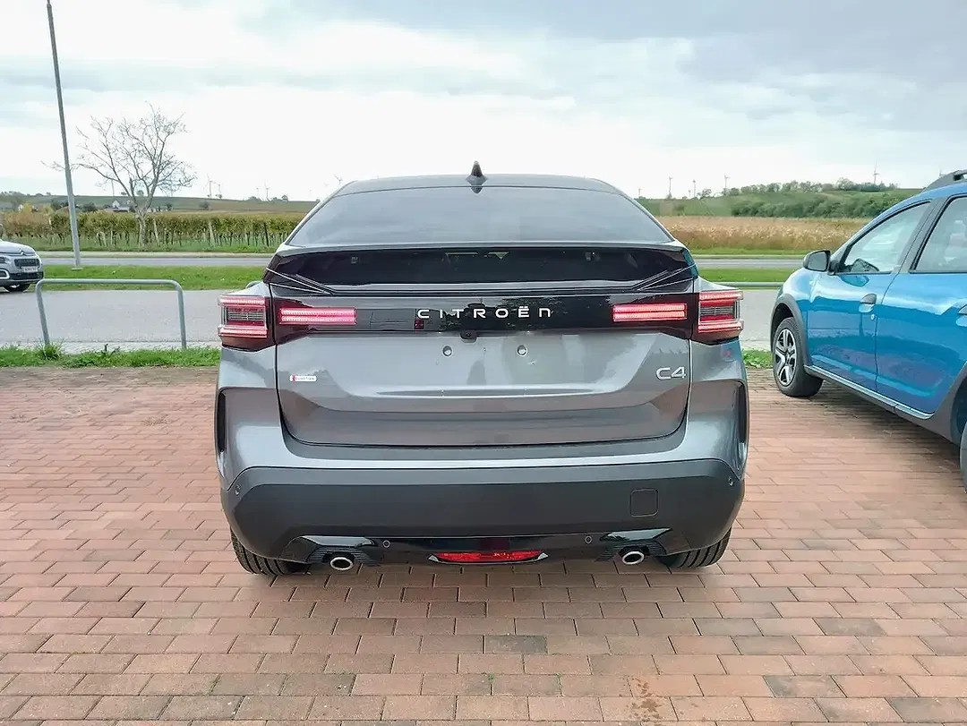 Citroen C4 Collection - Thumbnail 5