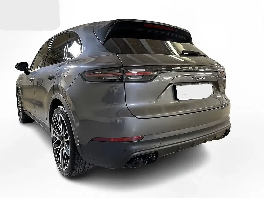 Porsche Cayenne E-Hybrid - Thumbnail 3
