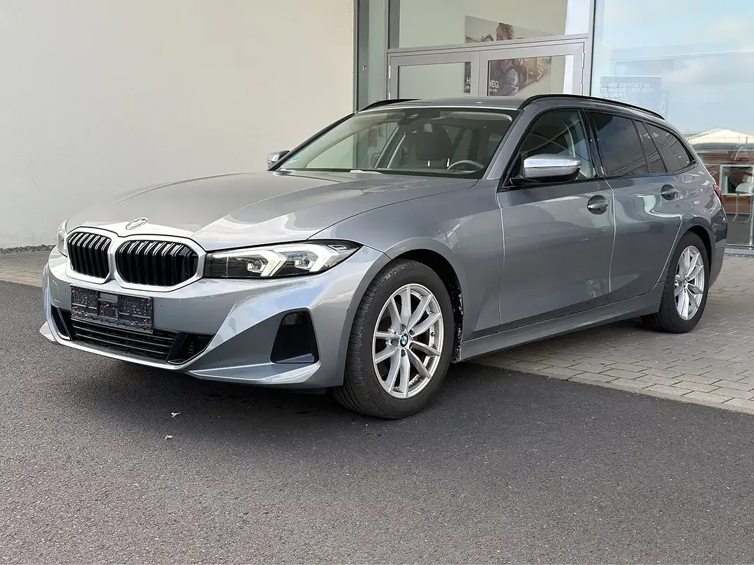 BMW 320 Touring - Thumbnail 1