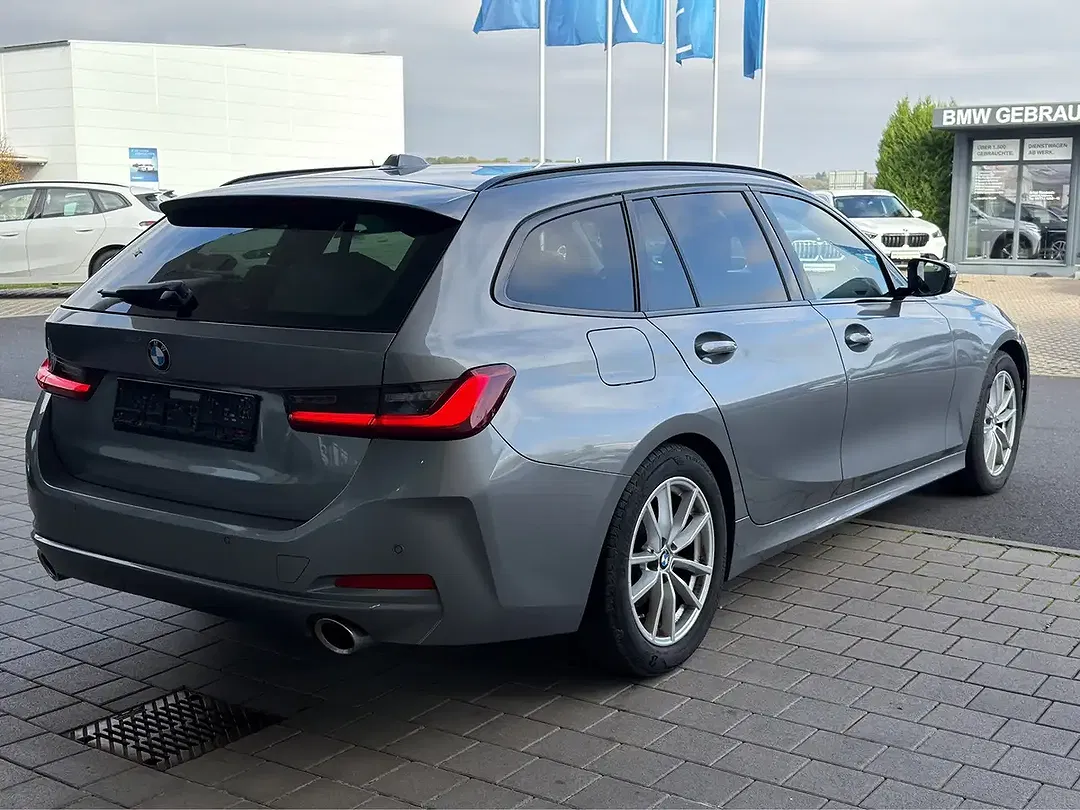 BMW 320 Touring - Thumbnail 3