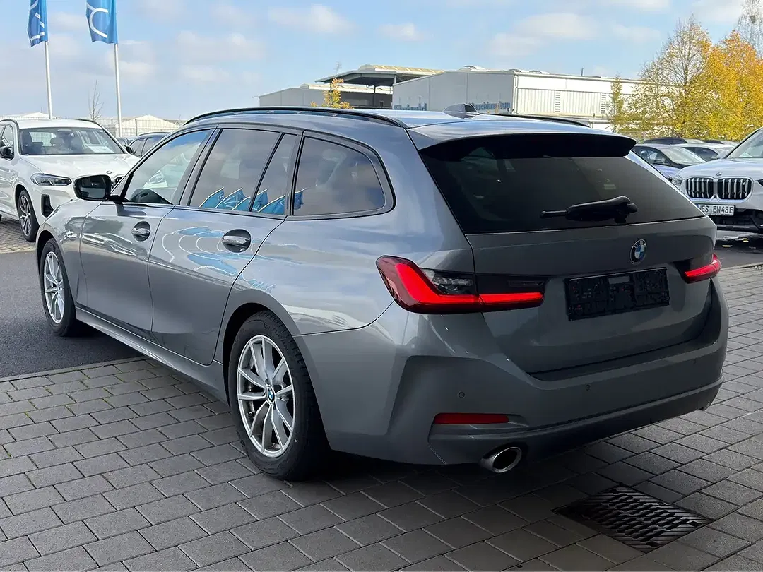 BMW 320 Touring - Thumbnail 4