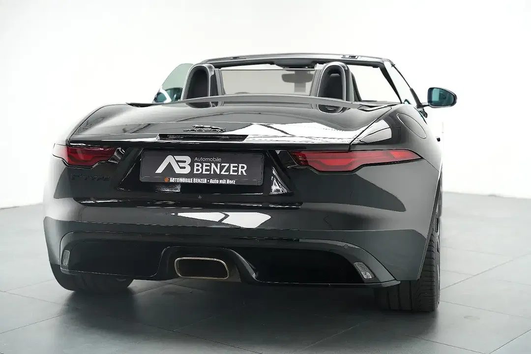 Jaguar F-Type R-Dynamic - Thumbnail 12
