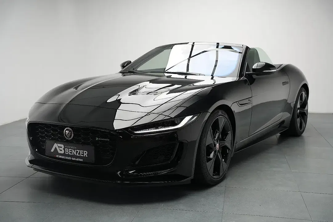 Jaguar F-Type R-Dynamic - Thumbnail 4