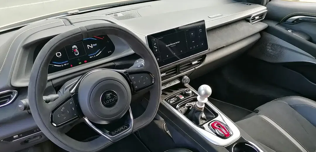 Lotus Emira V6 First Edition - Thumbnail 11