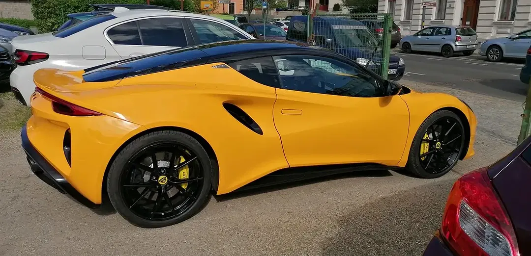 Lotus Emira V6 First Edition - Thumbnail 5