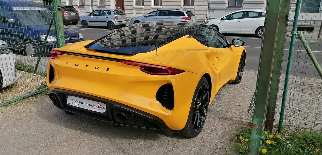 Lotus Emira V6 First Edition - Thumbnail 7