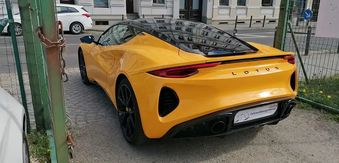 Lotus Emira V6 First Edition - Thumbnail 9