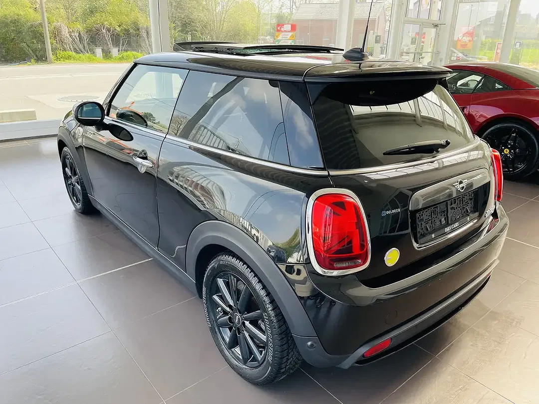 MINI Cooper SE - Thumbnail 8