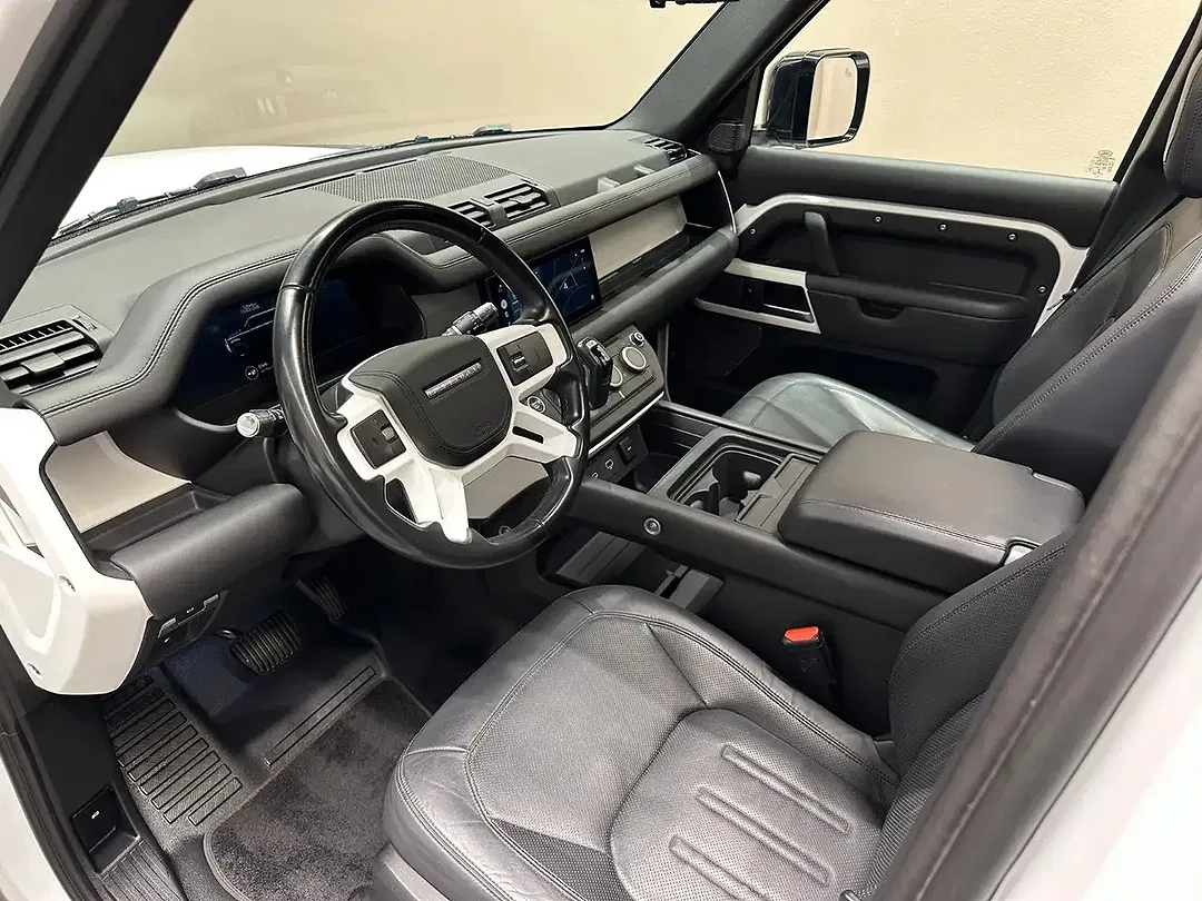 Land Rover Defender P400e Hybrid 110 S - Thumbnail 11