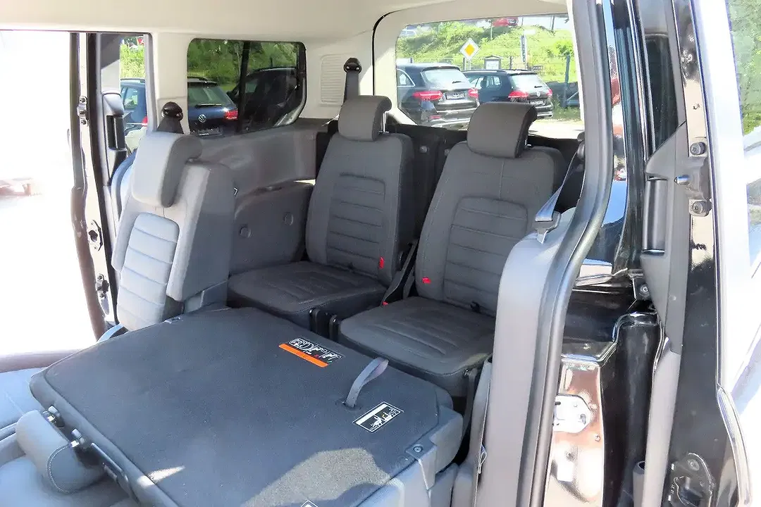 Ford Grand Tourneo Titanium - Thumbnail 12