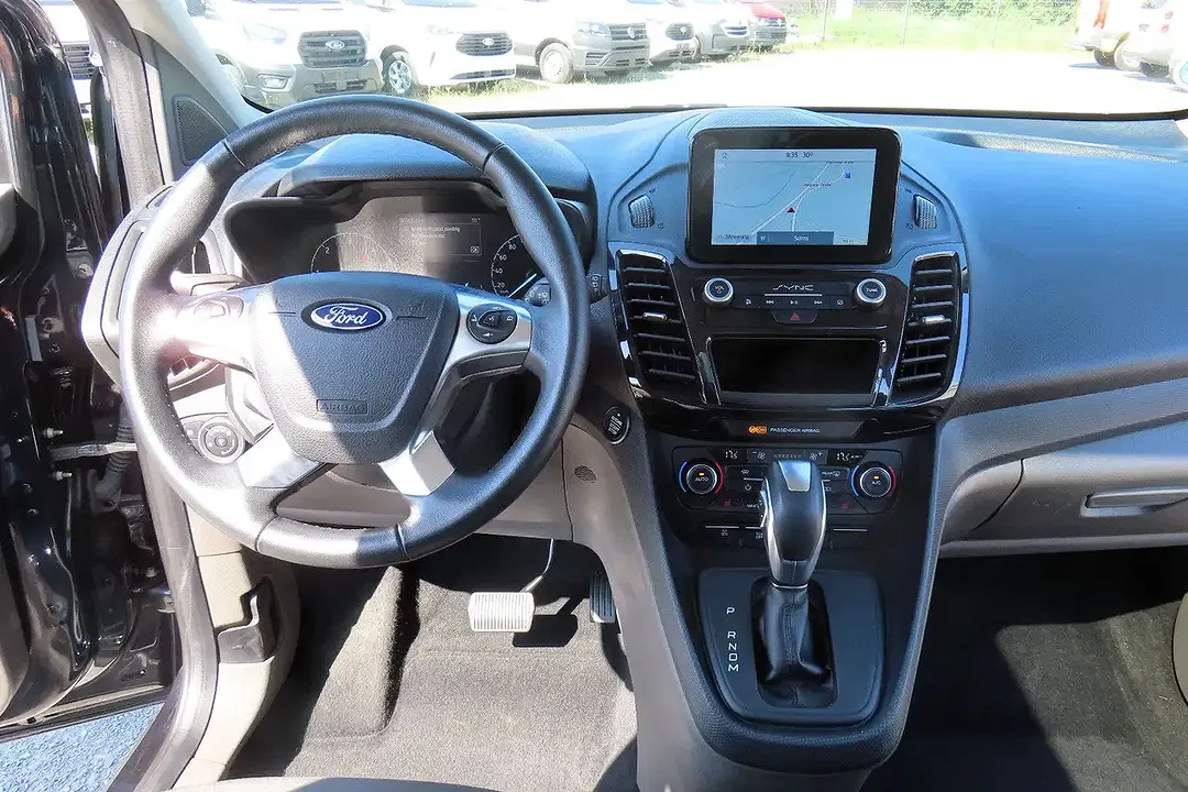 Ford Grand Tourneo Titanium - Thumbnail 20