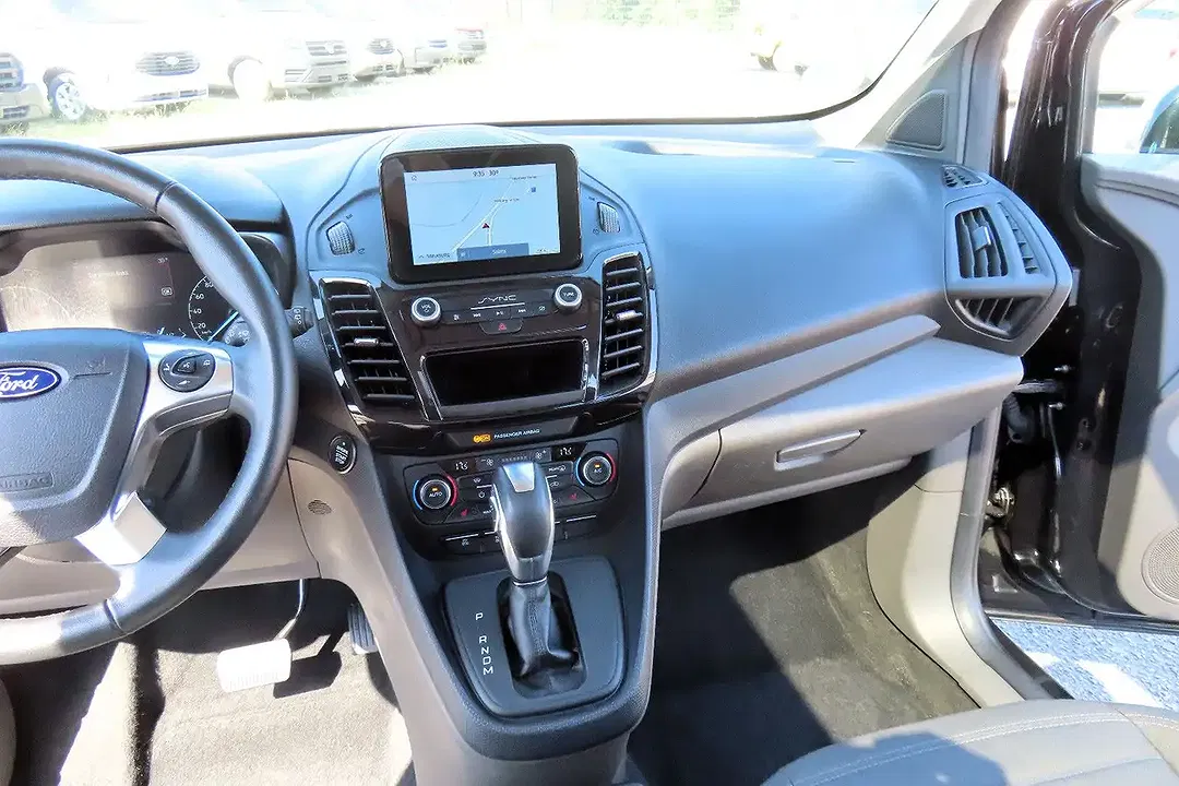 Ford Grand Tourneo Titanium - foto 22