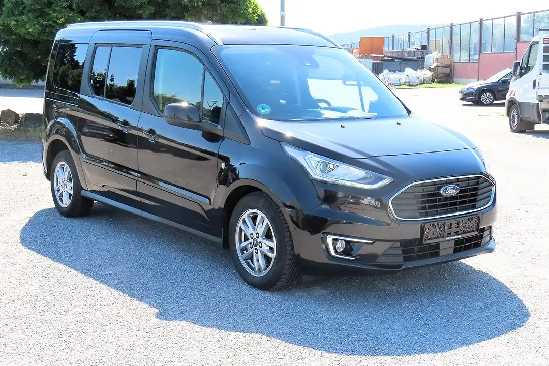 Ford Grand Tourneo Titanium - Thumbnail 7