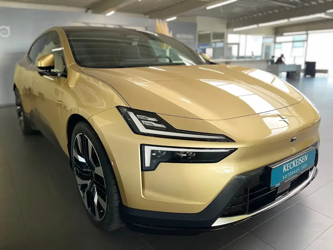 Polestar 4 Performance Long Range - Thumbnail 3