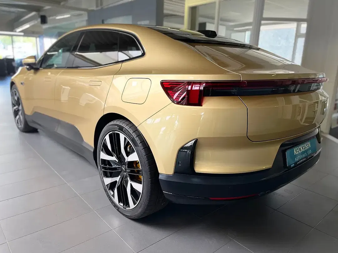 Polestar 4 Performance Long Range - Thumbnail 6
