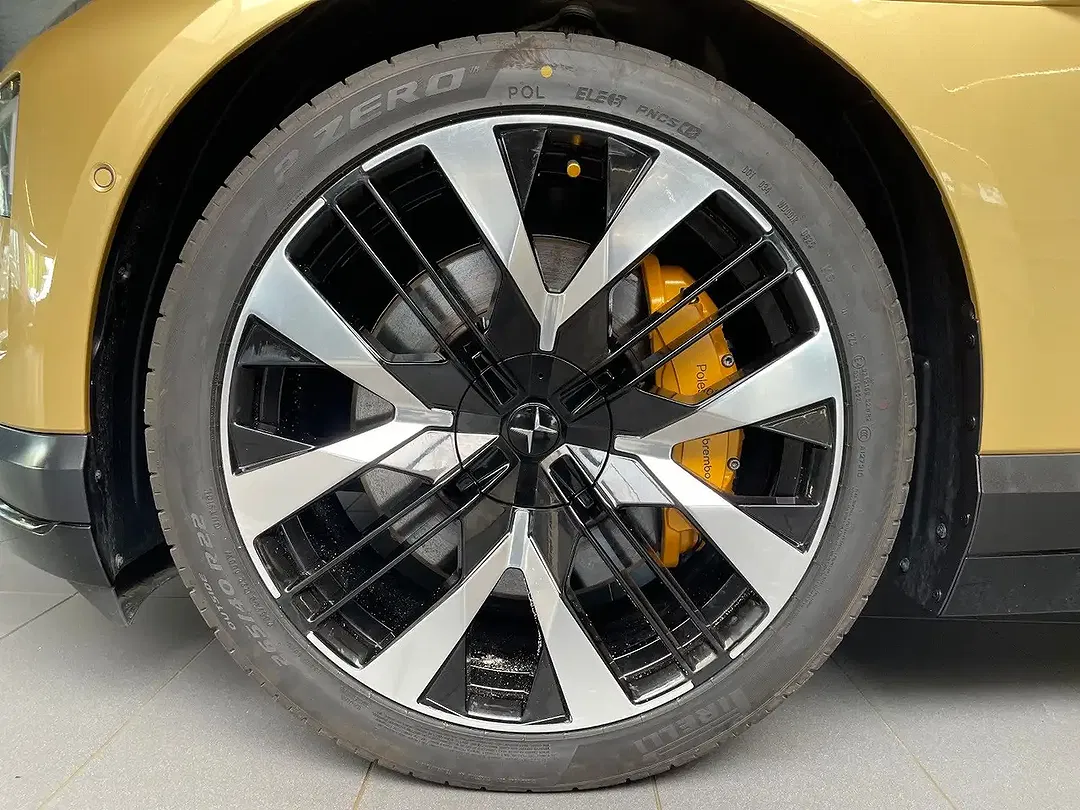 Polestar 4 Performance Long Range - Thumbnail 8