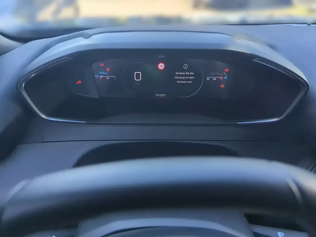 Peugeot 2008 100 PureTech Allure - Thumbnail 4