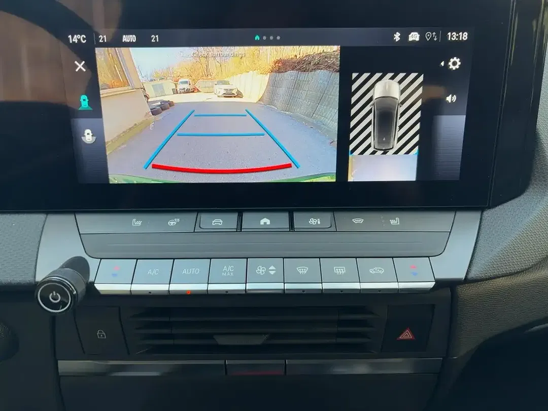 Opel Astra EV Ultimate - Thumbnail 14