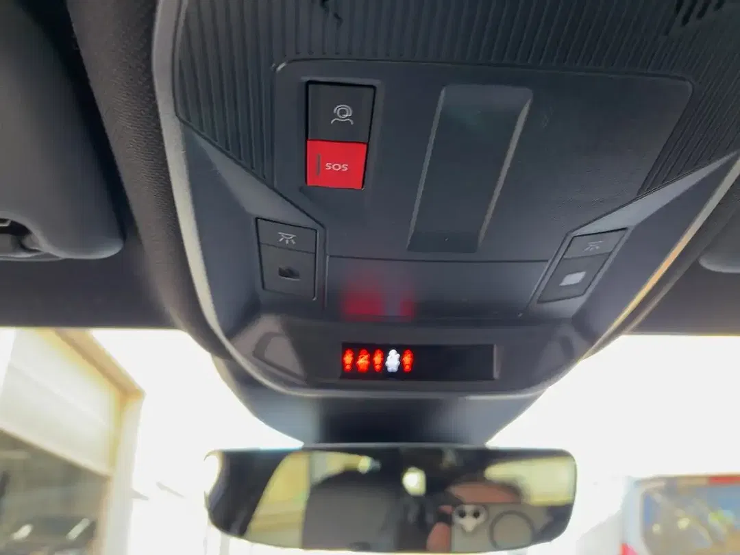 Opel Astra EV Ultimate - Thumbnail 16