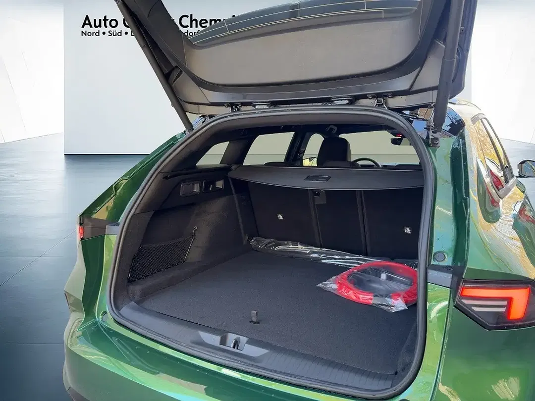Opel Astra EV Ultimate - Thumbnail 6