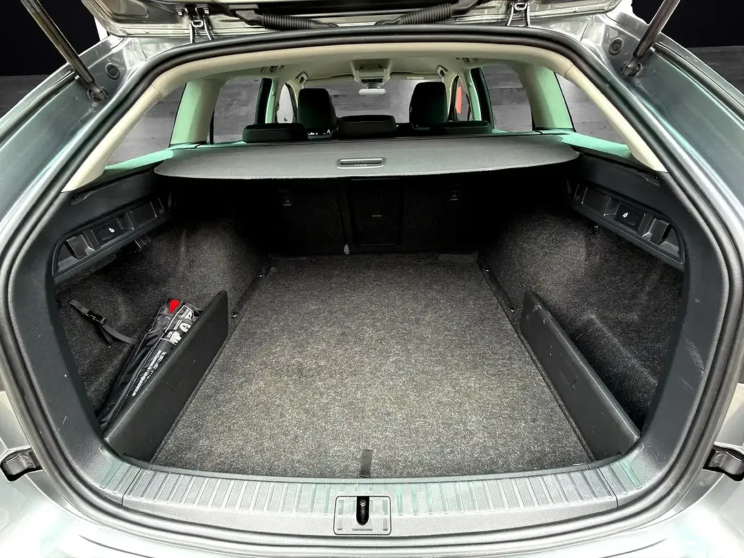 Skoda Octavia 2.0 TDI DSG Ambition - Thumbnail 15