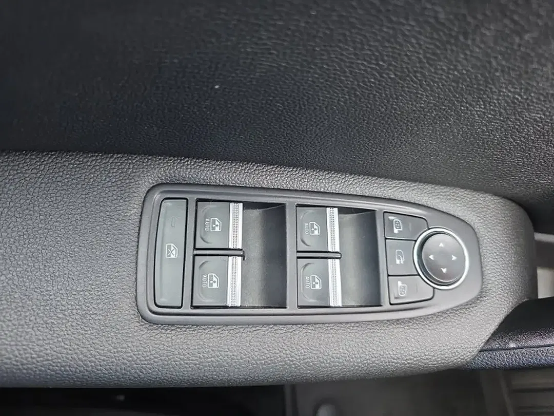 Mitsubishi ASX 1.6 Hybrid - Thumbnail 22
