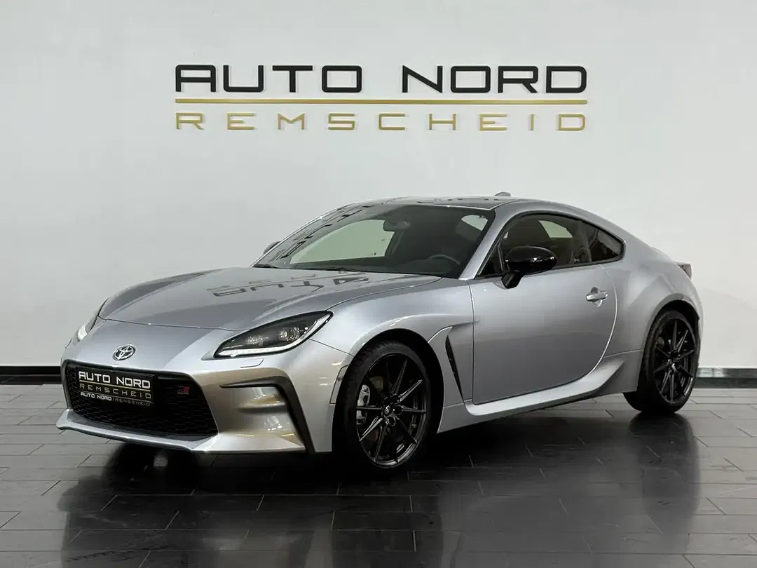 Toyota GR86 Premium - Thumbnail 13
