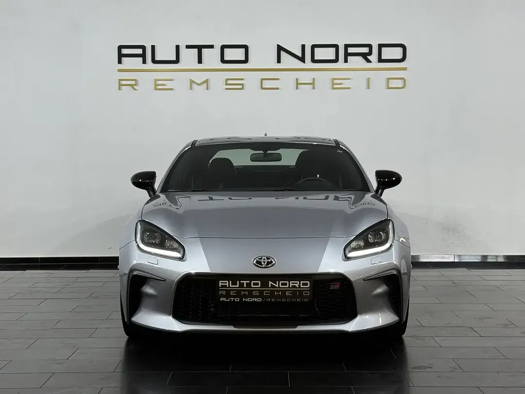Toyota GR86 Premium - foto 2