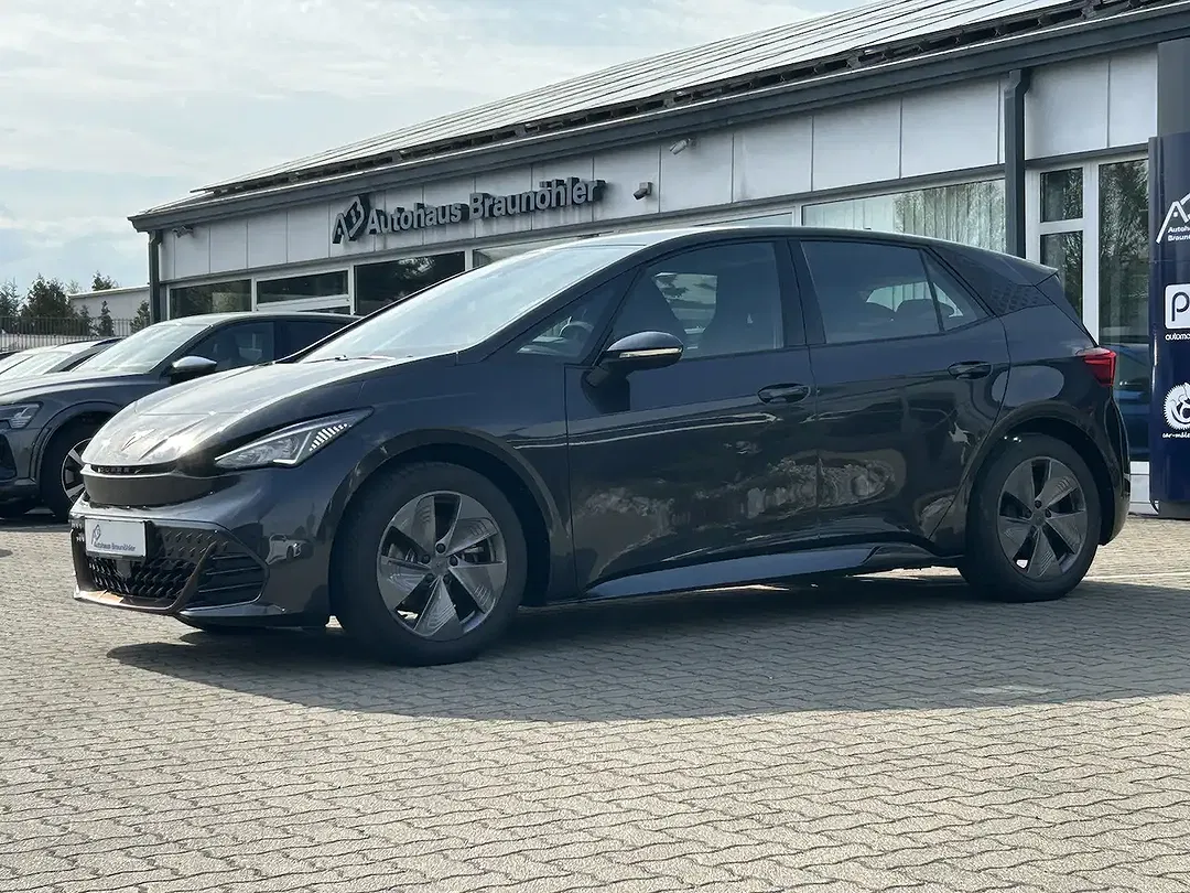 CUPRA Born - Thumbnail 4