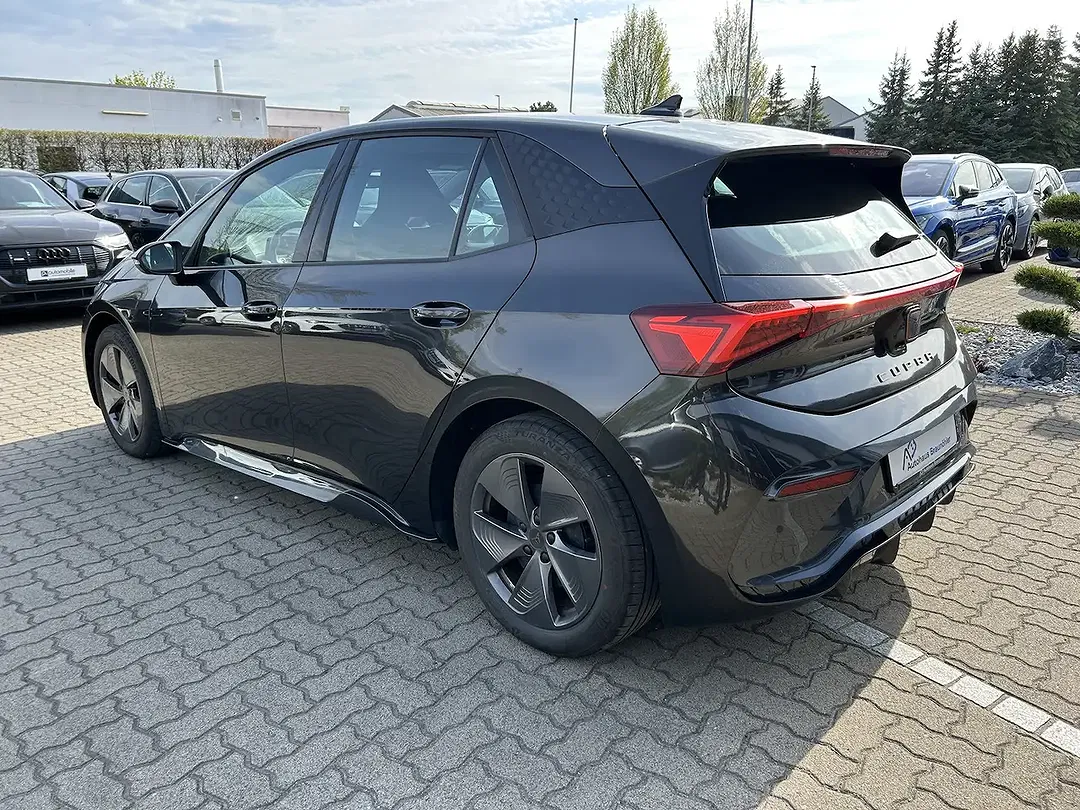 CUPRA Born - Thumbnail 6