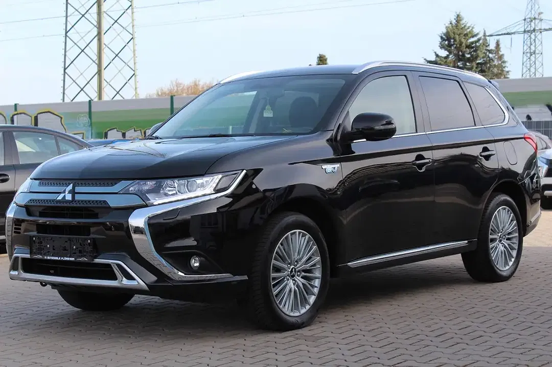 Mitsubishi Outlander 2.4 PHEV 4WD - foto 2