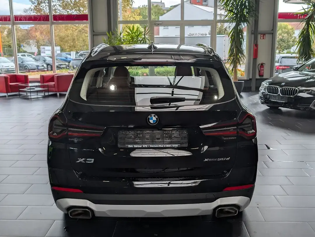 BMW X3 AUT xDrive - Thumbnail 4
