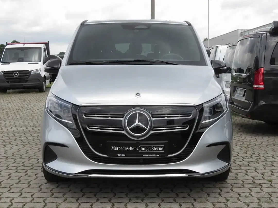 Mercedes-Benz EQV 300 AIRMATIC Avantgarde - foto 2
