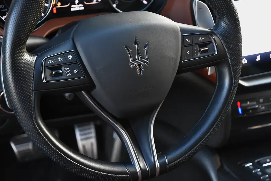 Maserati Ghibli S Modena - Thumbnail 11