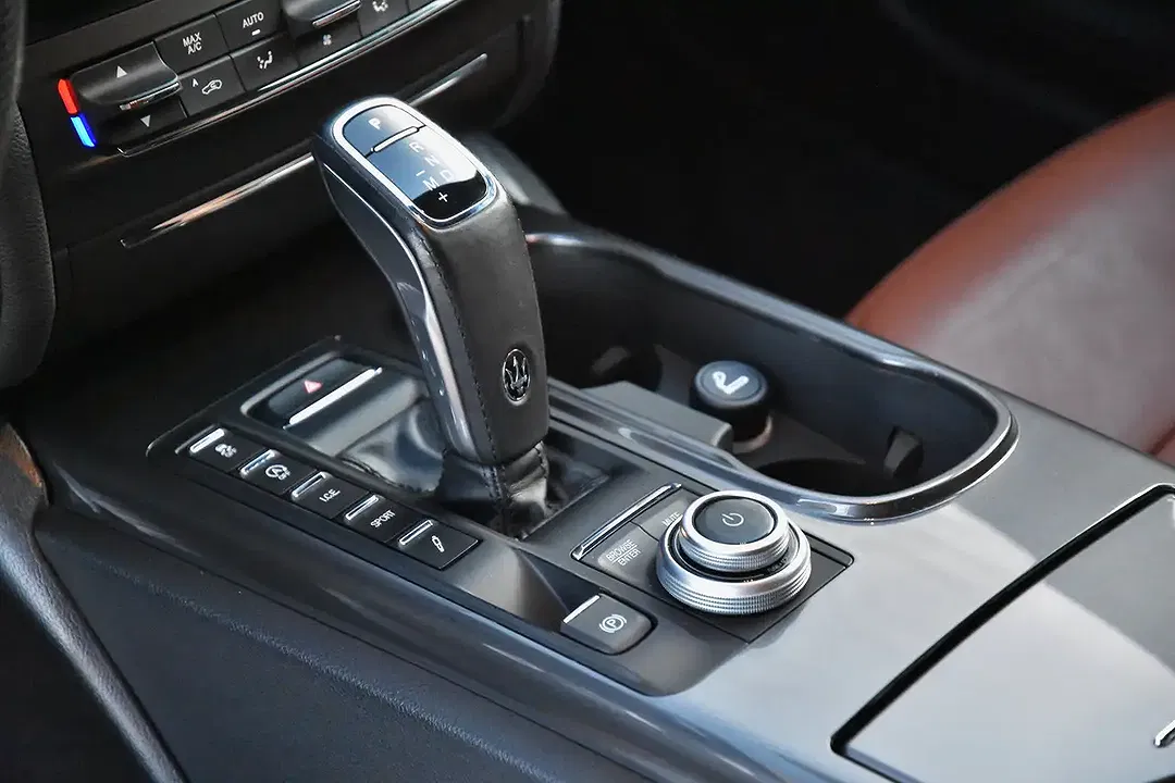 Maserati Ghibli S Modena - Thumbnail 20