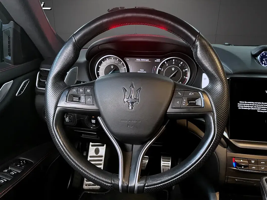 Maserati Ghibli Q4 S Modena - Thumbnail 10