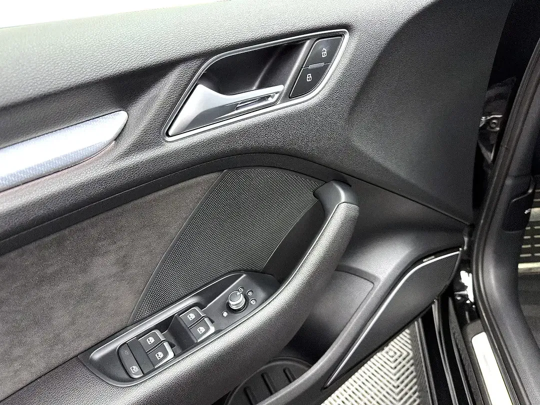 Audi RS3 2.5 TFSI quattro Sportback - Thumbnail 16