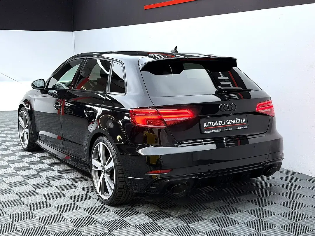 Audi RS3 2.5 TFSI quattro Sportback - Thumbnail 3
