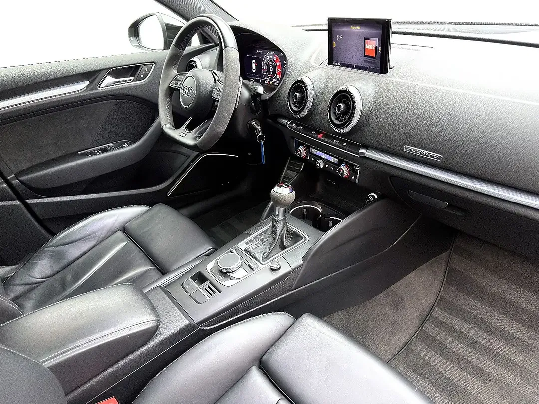 Audi RS3 2.5 TFSI quattro Sportback - Thumbnail 8