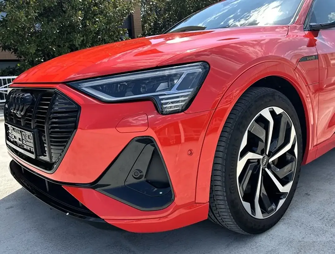 Audi e-tron 55 quattro S line - Thumbnail 11