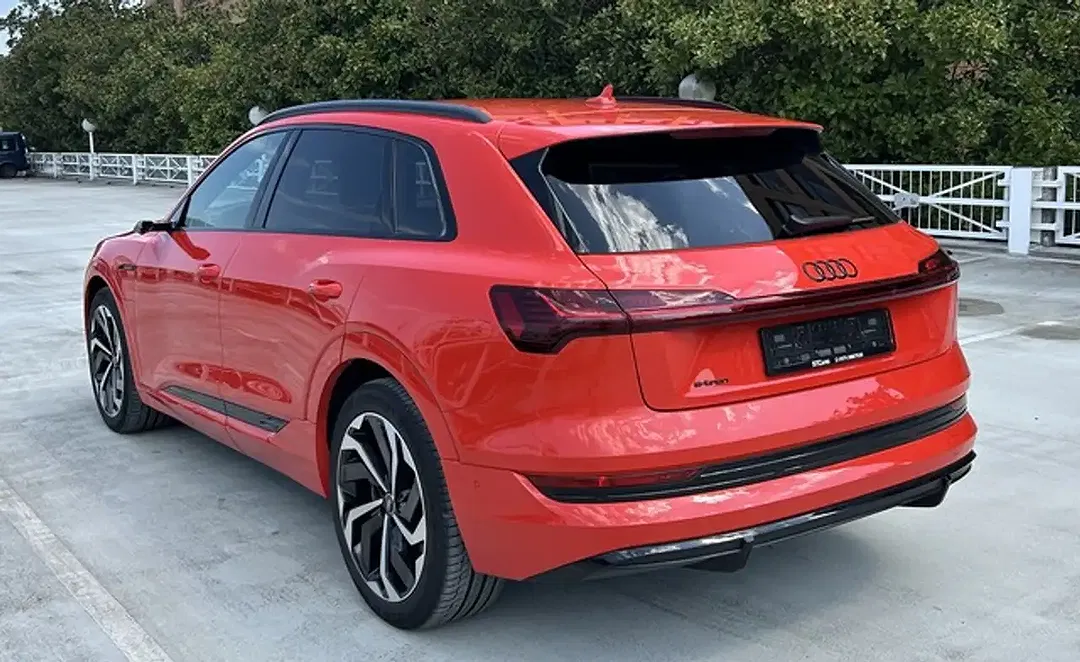 Audi e-tron 55 quattro S line - Thumbnail 3