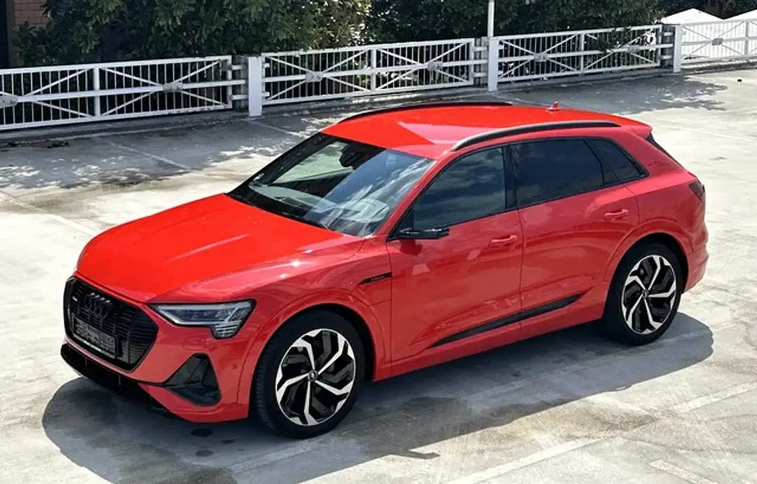 Audi e-tron 55 quattro S line - Thumbnail 9